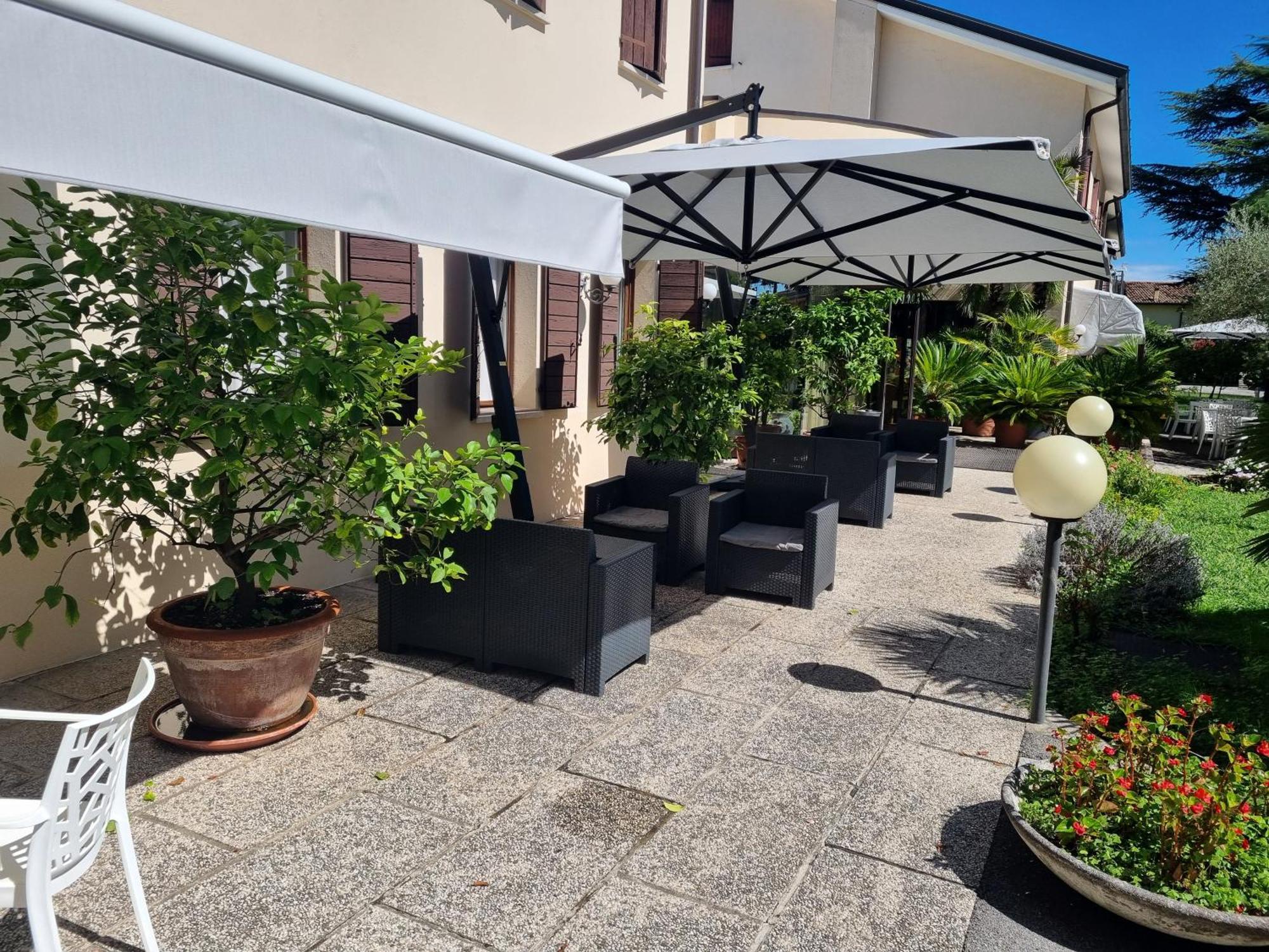 Hotel Piroga Padova Selvazzano Dentro Esterno foto