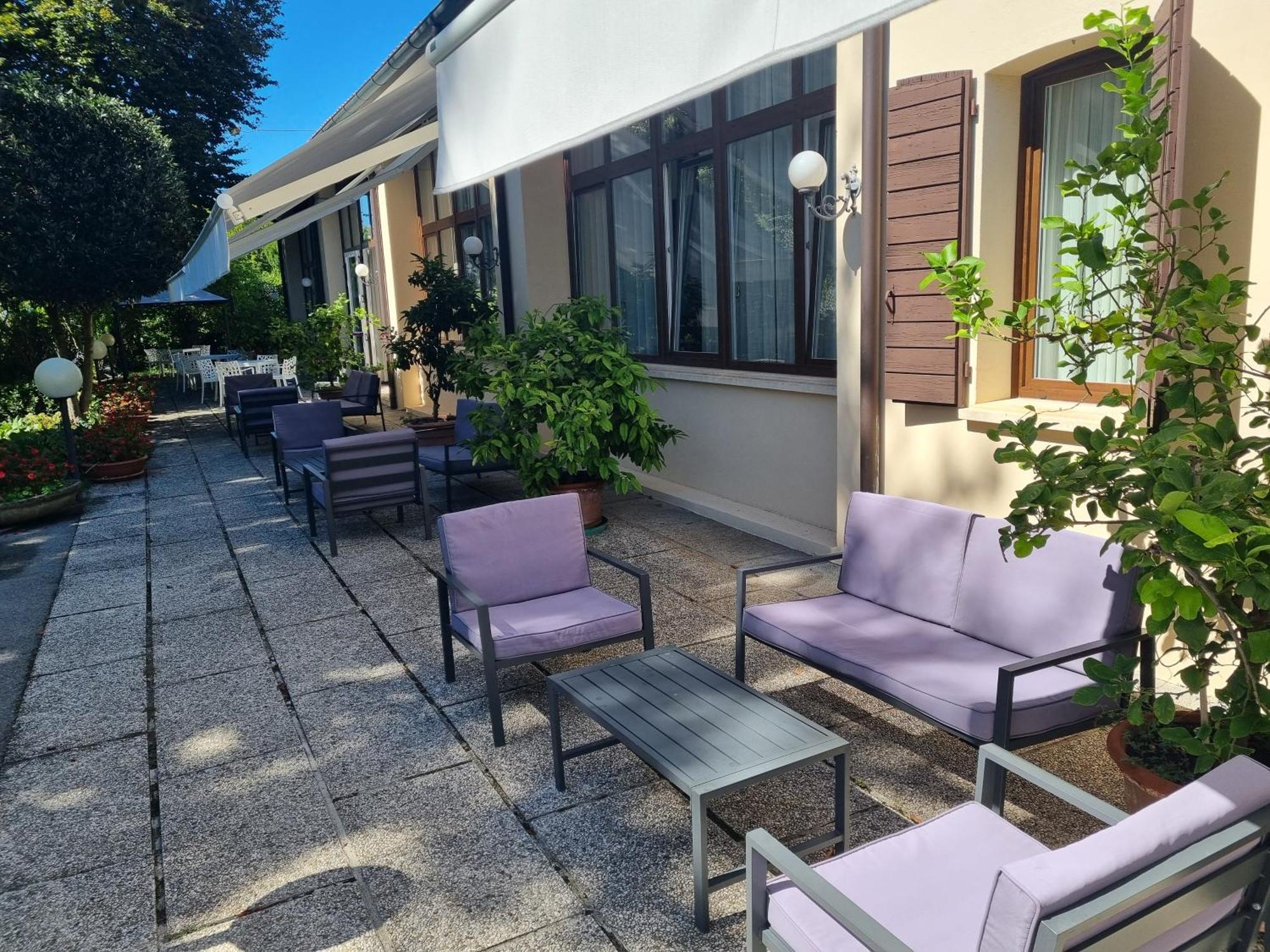 Hotel Piroga Padova Selvazzano Dentro Esterno foto