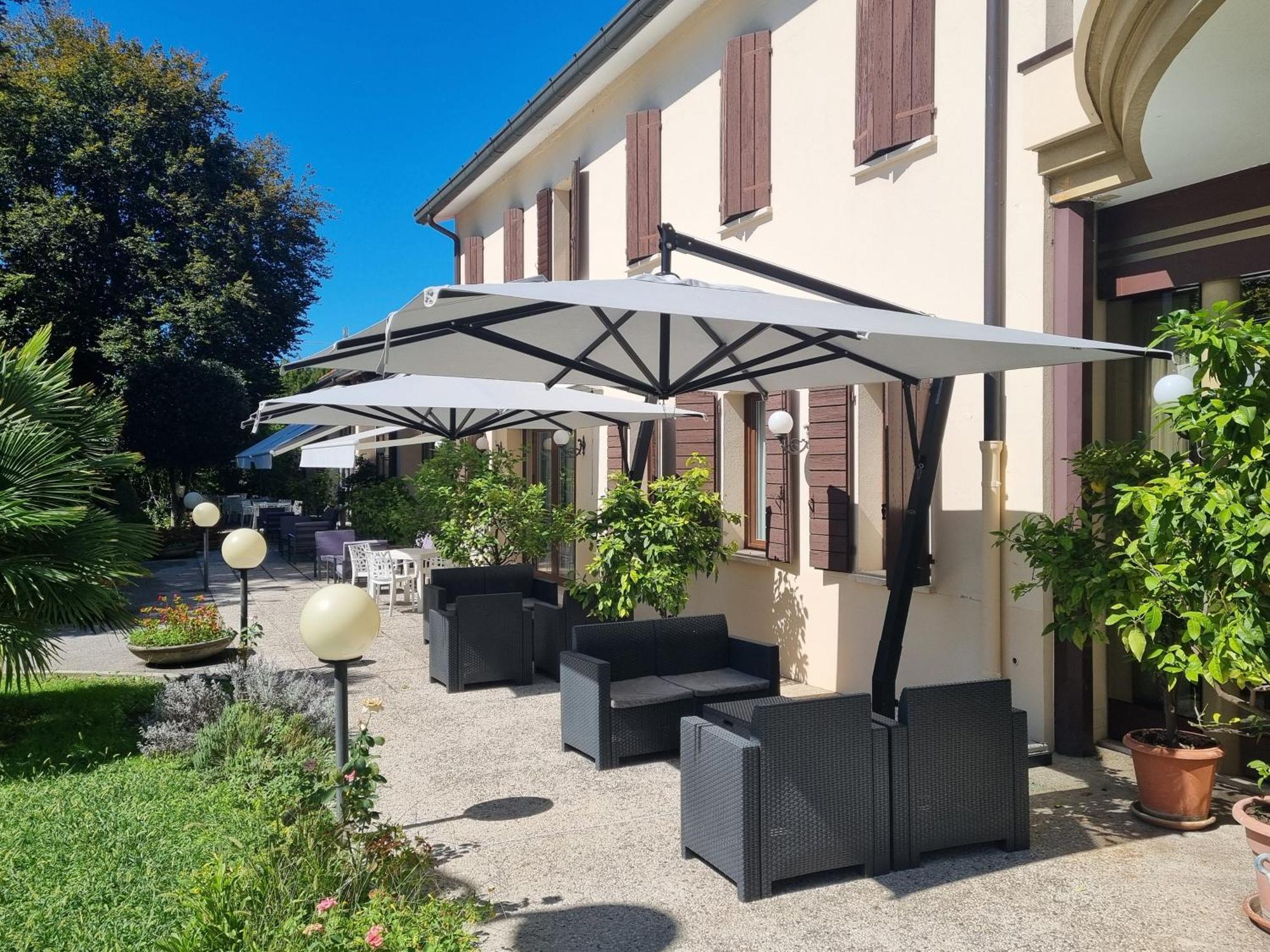 Hotel Piroga Padova Selvazzano Dentro Esterno foto