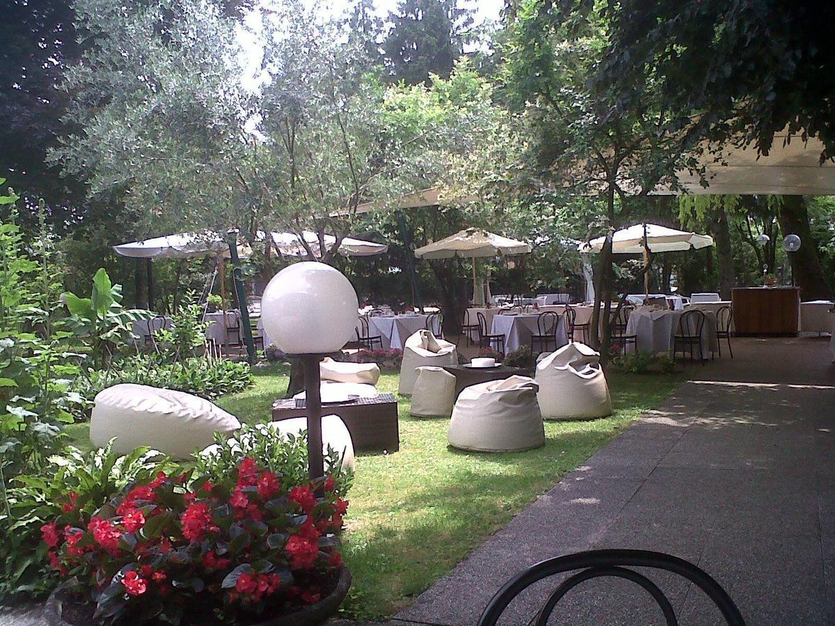 Hotel Piroga Padova Selvazzano Dentro Esterno foto